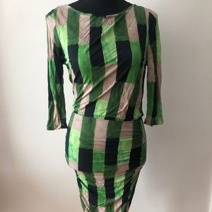 Sexy back fun print dress!